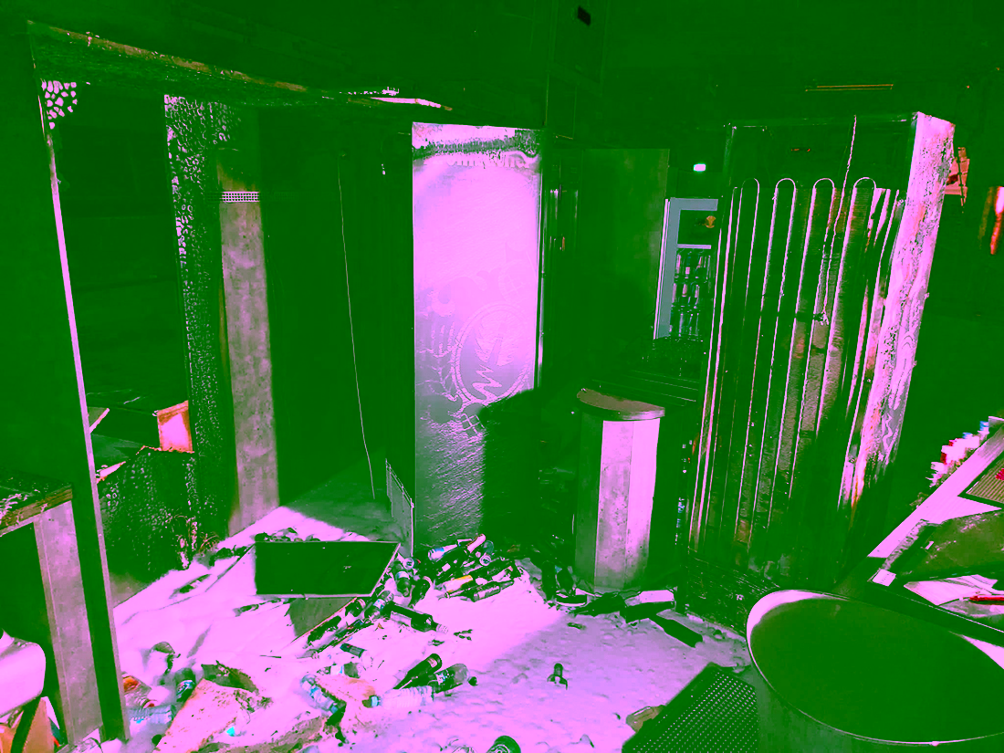 2021.12.10 Brand im Atrium 01