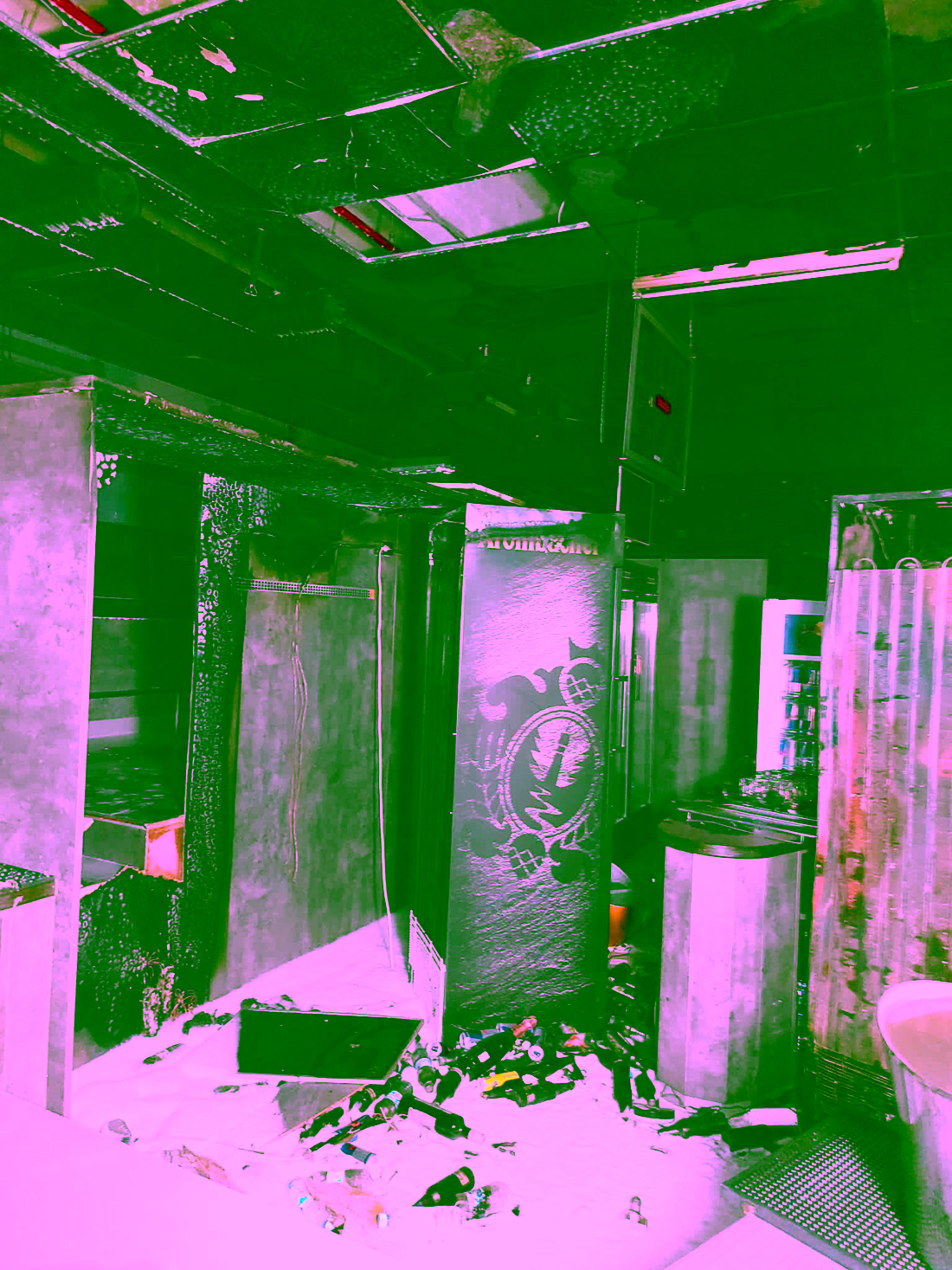 2021.12.10 Brand im Atrium 04