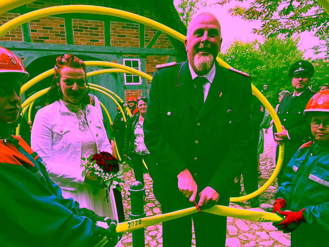 2022.07.22 Unser Wehrführer Stefan Kühl hat geheiratet 09