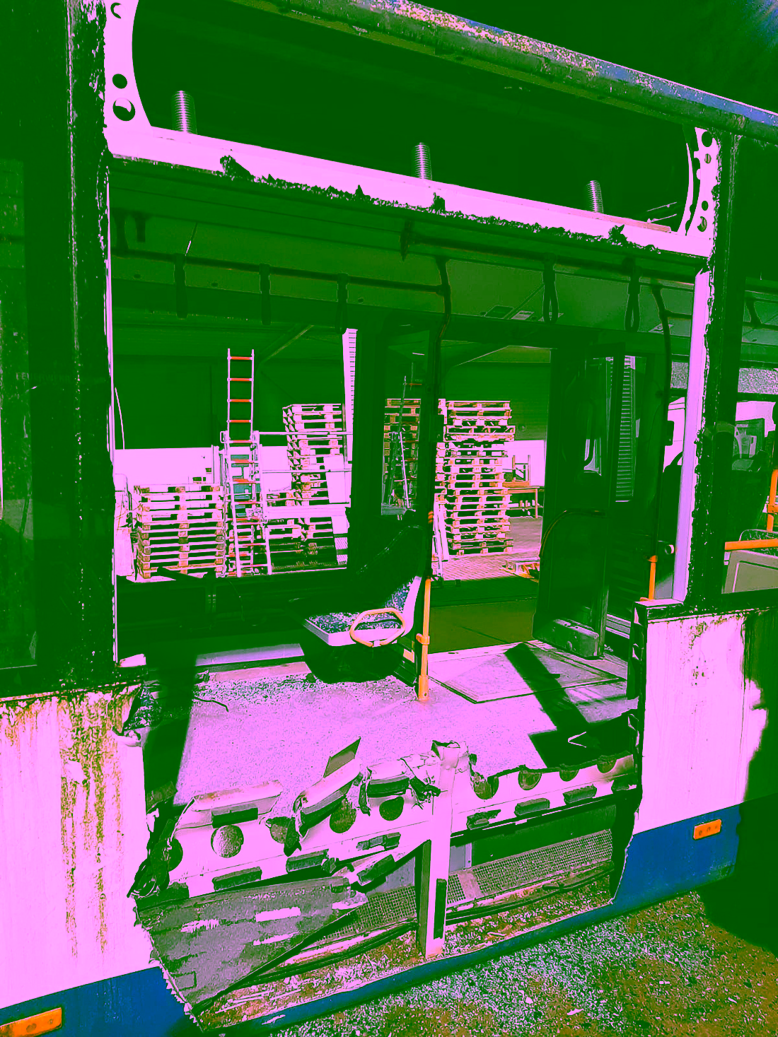 2022.11.09 Menschenrettung bei einem Bus-Unfall 06