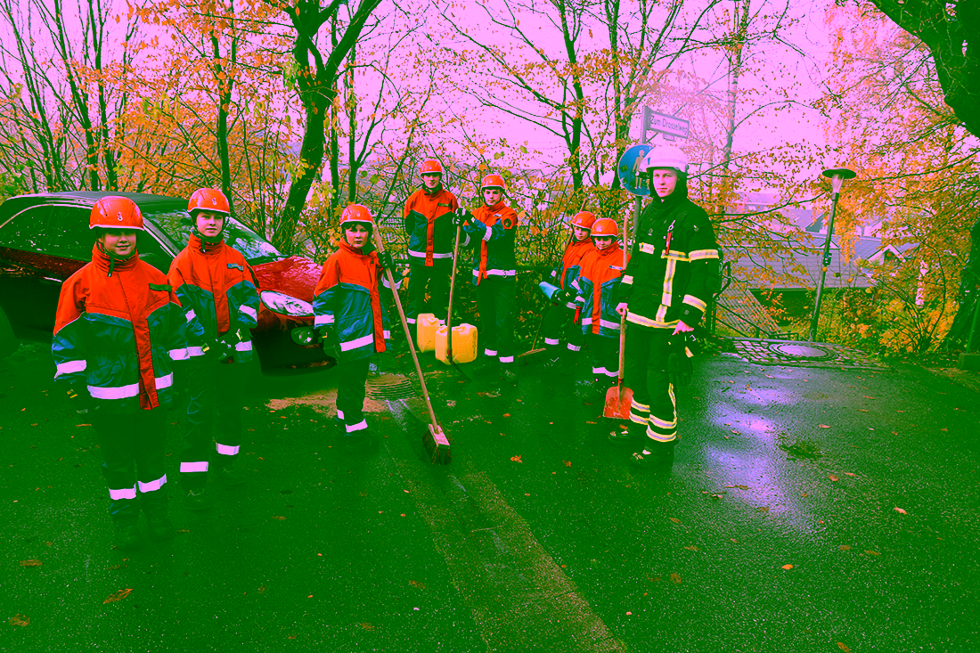 2022.11.26 Einsatz Hans-Gloede-Weg – Ölspur