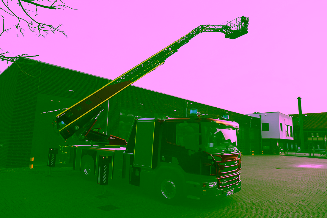 2023.02.14 unsere neue Drehleiter ist da 01