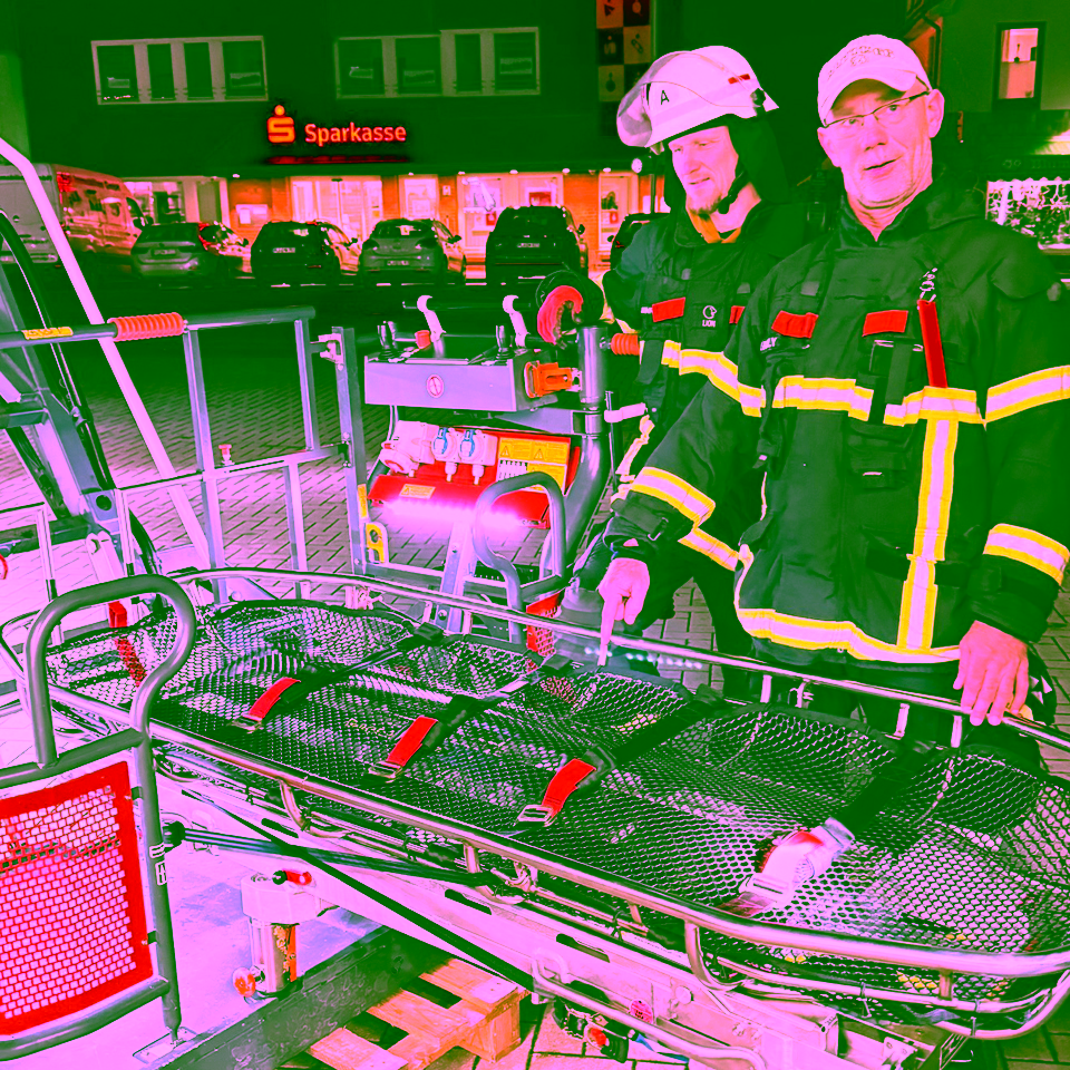 Drehleiter mit Korb – DLA (K) 23-12 – MENSCHENRETTUNG